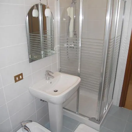 The Silence Lägenhet Lezzeno