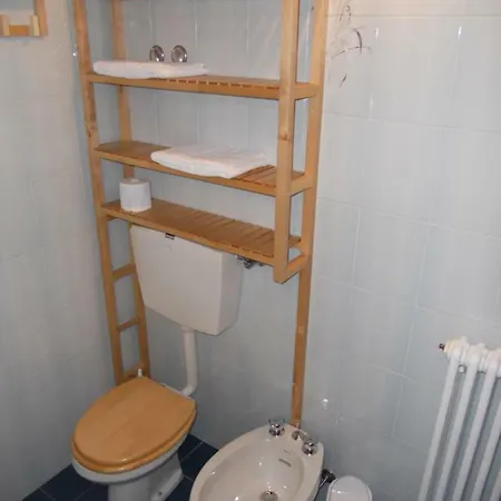 The Silence * Lezzeno